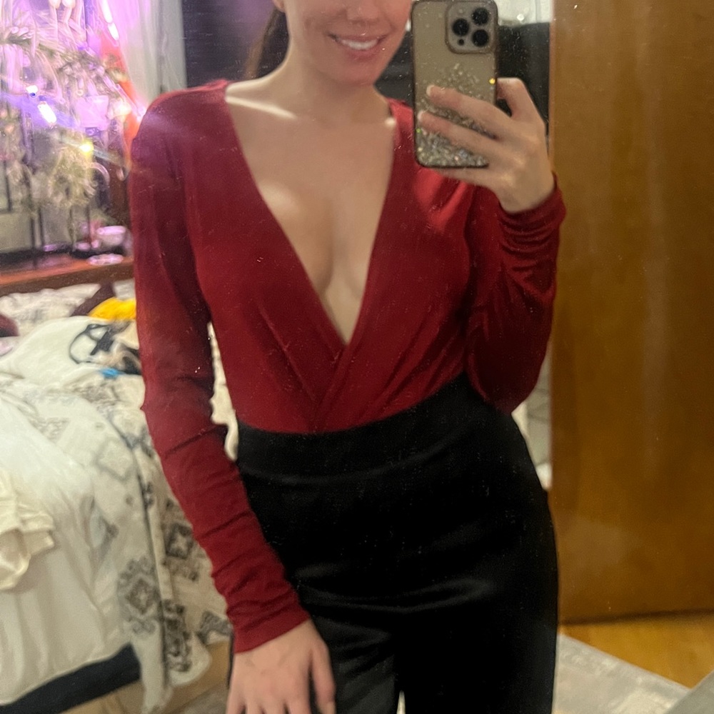 Red luxury bodysuit - Picture 3 of 5